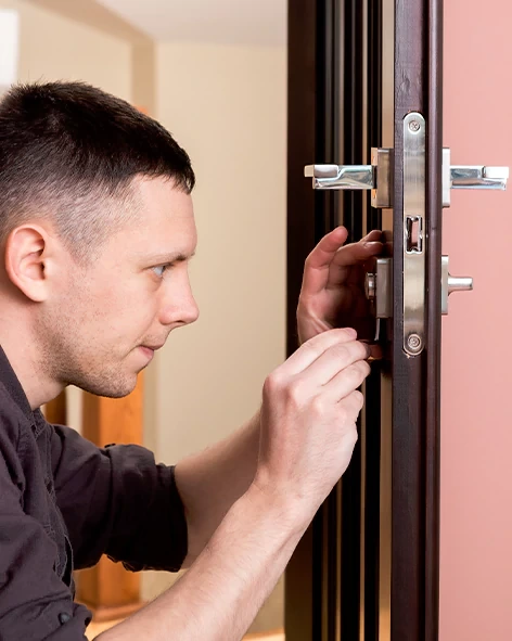 : Professional Locksmith For Commercial And Residential Locksmith Services in Anderson, CA