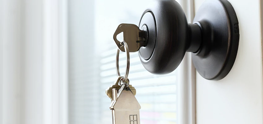 Bifold Door Knob Replacement in Anderson, California