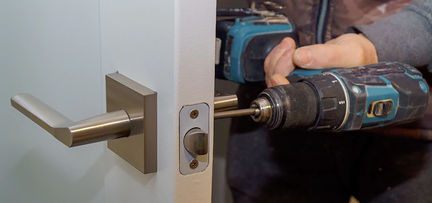 Broken Door Handle Lock Repair in Anderson, California